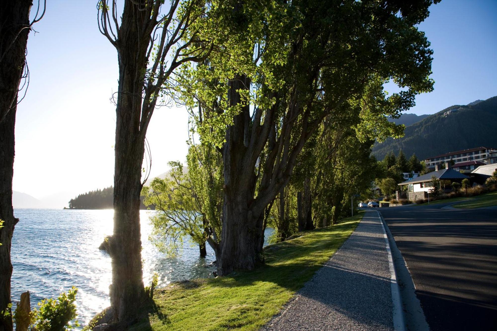 Garden Court Suites&Apartments Queenstown Extérieur photo