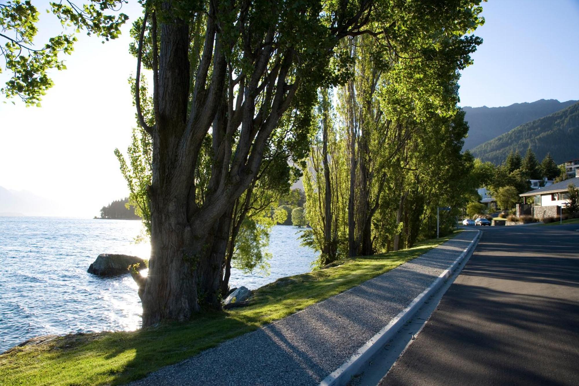 Garden Court Suites&Apartments Queenstown Extérieur photo